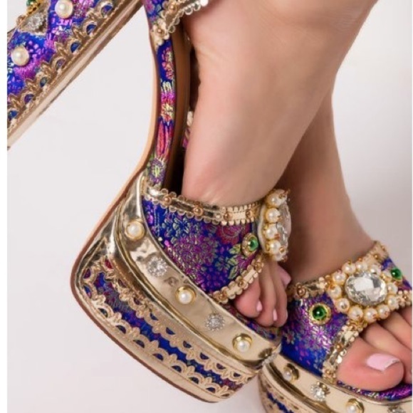 Embellished,rhinestone , Jeweled Platform crystals ,junky sandals ,silk … - Picture 4 of 4